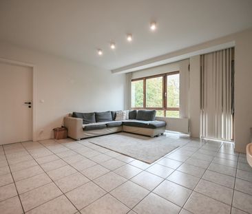 Appartement met twee slaapkamers in centrum Izegem - Photo 3