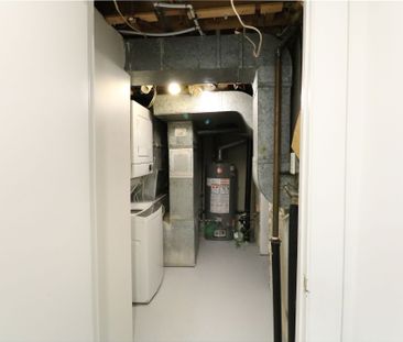 For Lease - 122 Longford Drive Unit# Basement, Newmarket, Ontario - Photo 6