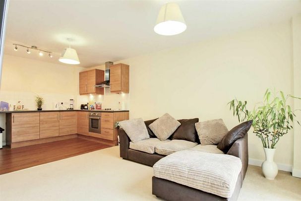 1 bedroom apartment to rent - Photo 1