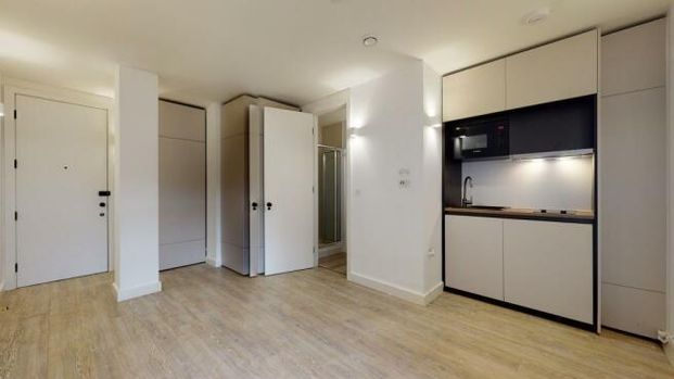 Studio to rent - Photo 1