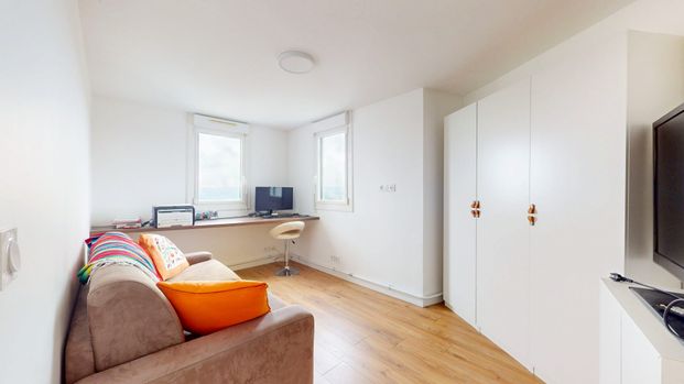 Location Appartement 3 pièces 115m² LYON 9ème - Photo 1