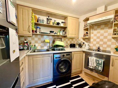 2 bedroom apartment to rent - Photo 3