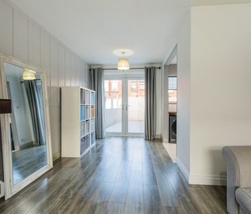 Gainsborough Avenue - Photo 5