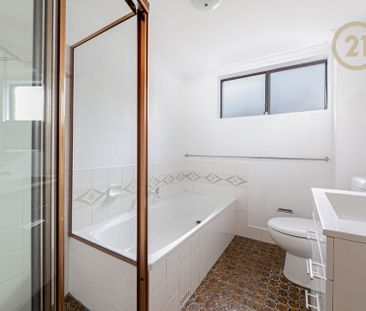 Neat and Spacious 2-Bedroom Apartment for Rent! - Photo 6