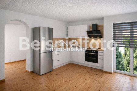 Helle Wohnung mit moderner Einbauküche, Balkon und PKW-Stellplatz - Foto 2
