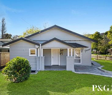 FULLY RENOVATED UNIT AVAILABLE AT THE FOOTHILLS OF THE DANDENONG RA... - Photo 1