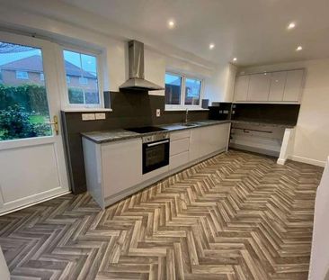 Ruskin Gardens, Harold Hill, Romford, RM3 - Photo 6