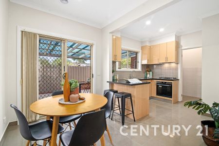 Stylish 3-Bedroom Townhouse in Noble Park - Photo 3