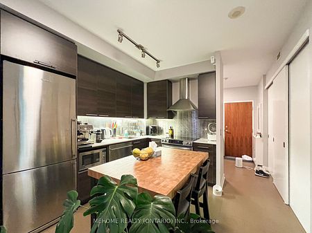 Market Wharf Lofts , #1613 - Photo 5