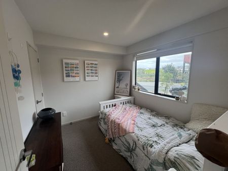 7 Longshore Drive, Long Bay - Photo 4