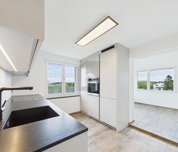 EXCLUSIVE AND MODERN - Foto 2