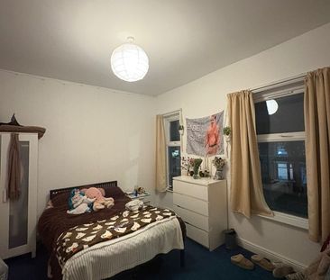 3 Bed Terraced House, Gerald Road, M6 - Photo 4