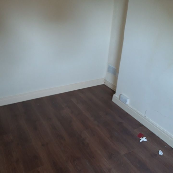 1 Bed Flat, Cleveland Road, M8 - Photo 1