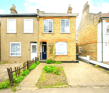 Four bedroom house ideal for working couples- £2750 pcm - Photo 6