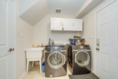 For Lease - 3002 Preserve Drive Unit# 5, Oakville, Ontario - Photo 5