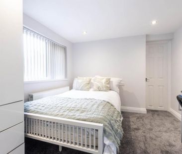 4 bedroom terraced house to rent - Photo 2