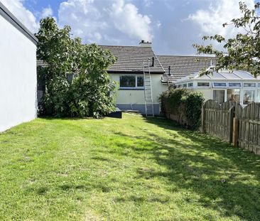 2 bedroom bungalow to rent - Photo 1