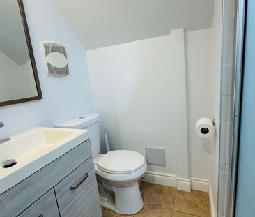 For Lease - 435 Cummer Avenue, Toronto, Ontario - Photo 4