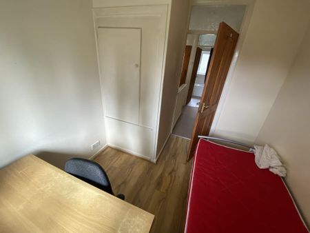 Prior Deram Walk, Coventry, Cv4 8fs, Canley - Photo 4