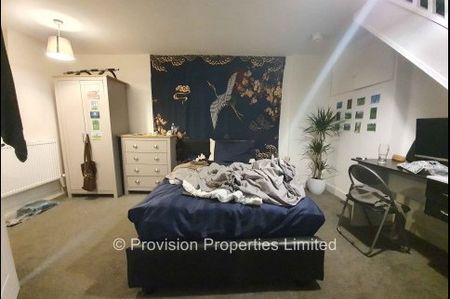 5 Bedroom Student Houses in Hyde Park - Photo 4