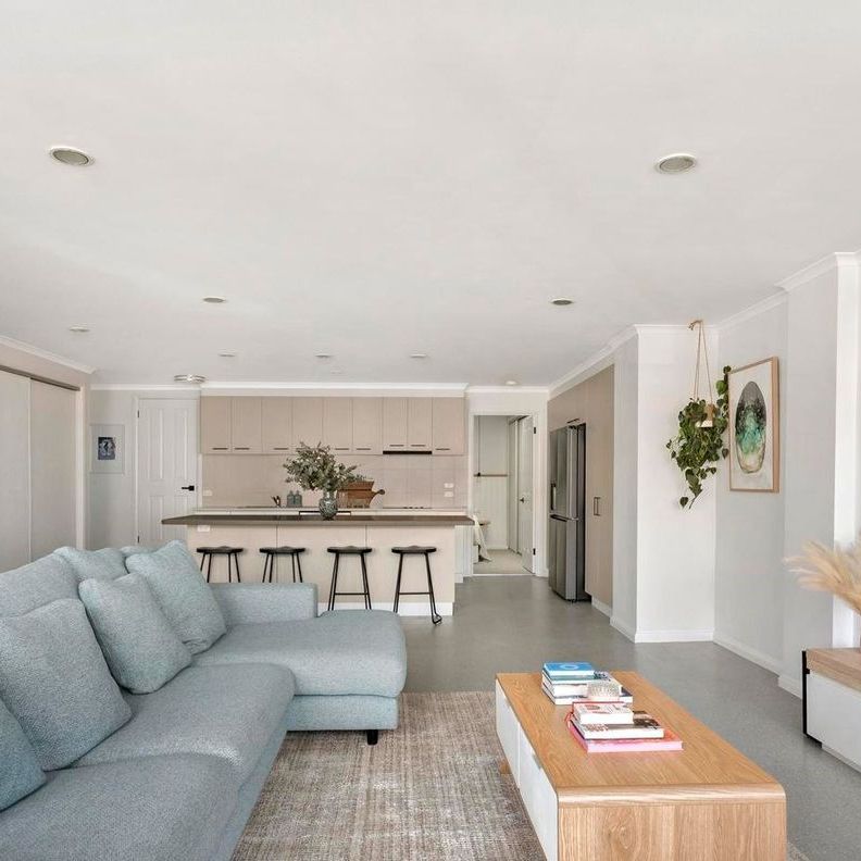 Central 2 bedroom apartment - Photo 1