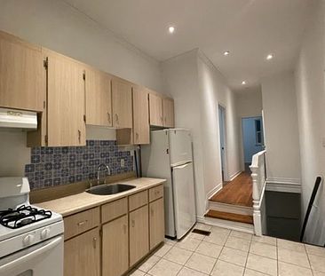 Newly Renovated 1B + Den Apartment For Lease | 18 Peel Avenue Toronto, Ontario M6J 1M4 - Photo 2