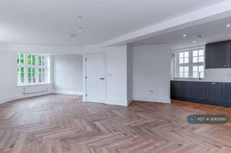 2 bedroom flat to rent - Photo 3