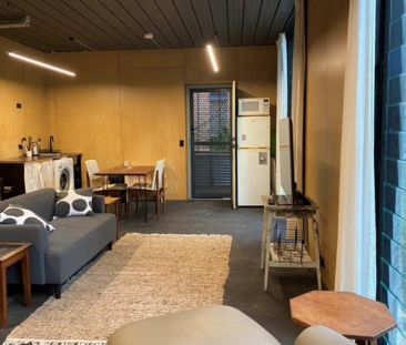 Move‑In Ready Furnished Unit in Prestigious Wahroonga Location - Photo 1