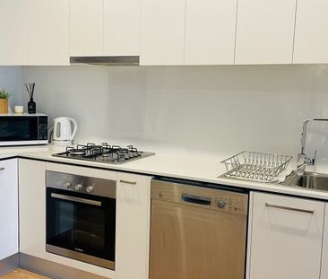 Luxurious Apartment on the Beach - Photo 6