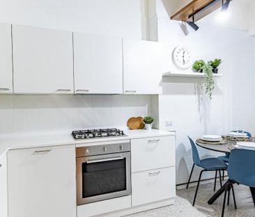 Cozy single room with balcony in the center of Milan - Photo 5