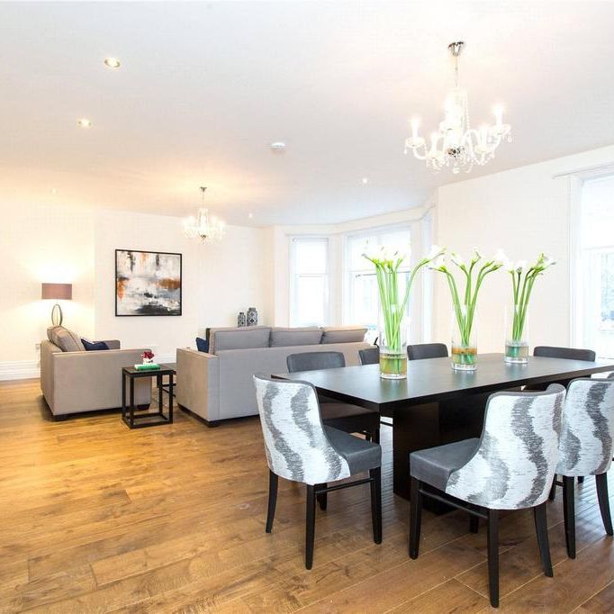 4 bedroom flat to rent - Photo 1