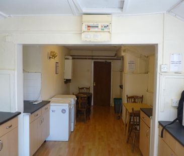 5 bedroom terraced house to rent - Photo 5