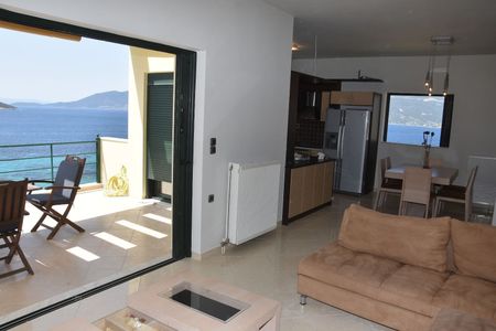 Μεζονέτα για ενοικίαση Αγία Μαρίνα (Μαρμάρι) - Φωτογραφία 2