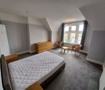 3 bedroom apartment to rent - Photo 1