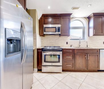 For Lease - 561 Queen Street Unit# upper, Kitchener, Ontario - Photo 4