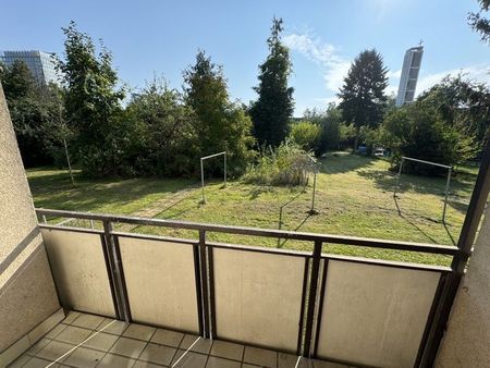 Sanierte 2 Zimmerwohnung mit Balkon - Foto 3