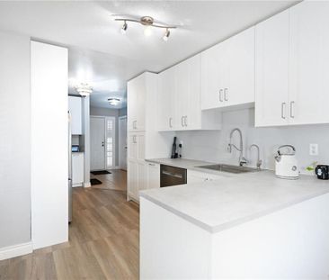 For Lease - 8 Buss Court, Thorold, Ontario - Photo 6