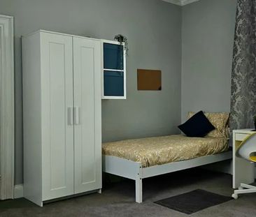 Royal Canal Terrace, Dublin - Photo 3