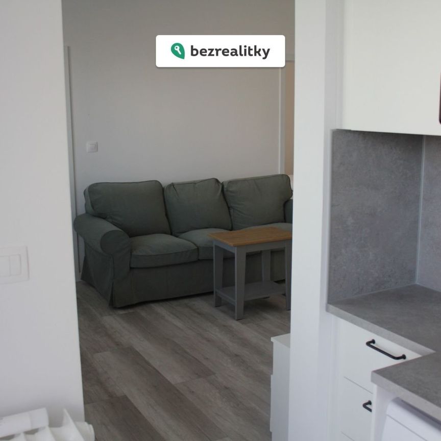 Prenájom bytu 3-izbový 60 m² - Photo 1