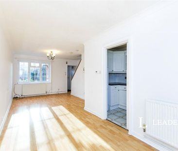 2 bedroom terraced house to rent - Photo 3