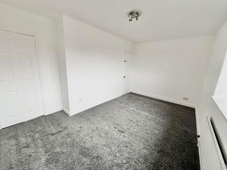 2 bedroom semi-detached house to rent - Photo 2