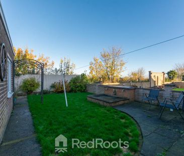 3 bedroom semi-detached house to rent - Photo 5