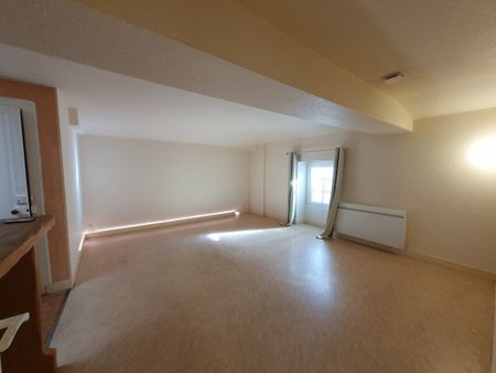 Location Appartement 3 pièces 63m² JARNAC 16200 - Photo 5