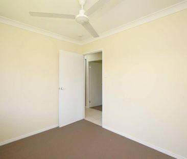 Fully Airconditioned - Two Living Areas - Side Access - Photo 4