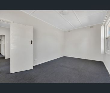 3 Bagot Road, Elizabeth South, SA 5112 - Photo 6