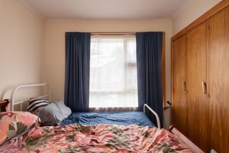 Feel at home, Living Here! - Photo 3