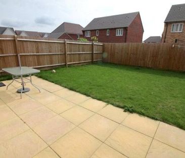 3 bedroom semi-detached house to rent - Photo 6