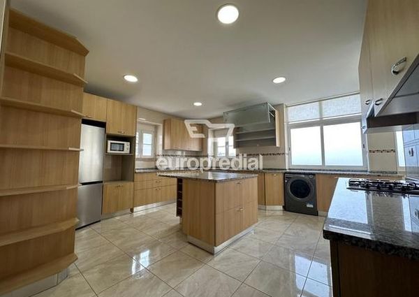 Apartamento T3 em Lisboa