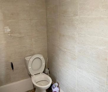 Room in a Shared House, St Stephen's Road, E6 - Photo 1