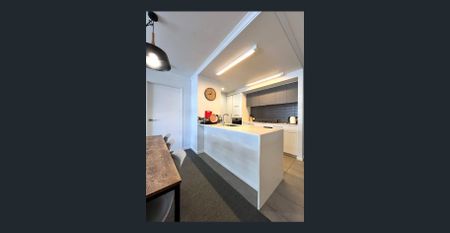 ✨ Modern Fully-Furnished Apartment in South Brisbane – Prime Location! ✨ - Photo 2